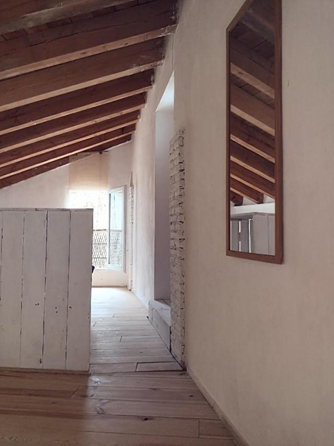 Can Tando, antiguo pajar de piedra restaurado Sant Jordi Desvalls Exterior foto
